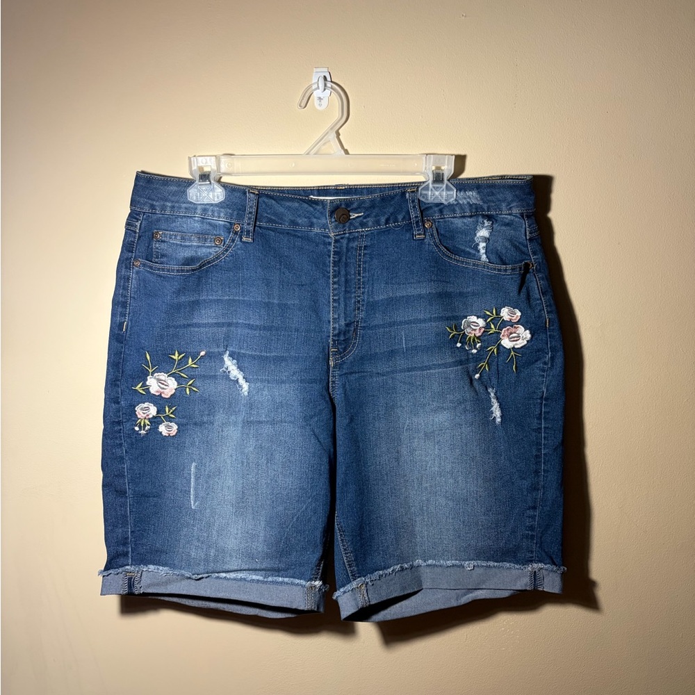 EST. 1946 Dark Blue Size 16 Embroidered Denim Women’s Shorts